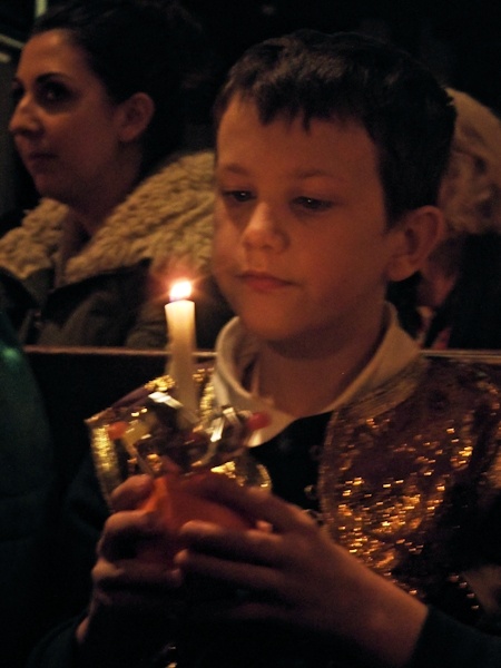 Christingle Service 2014 - 4
